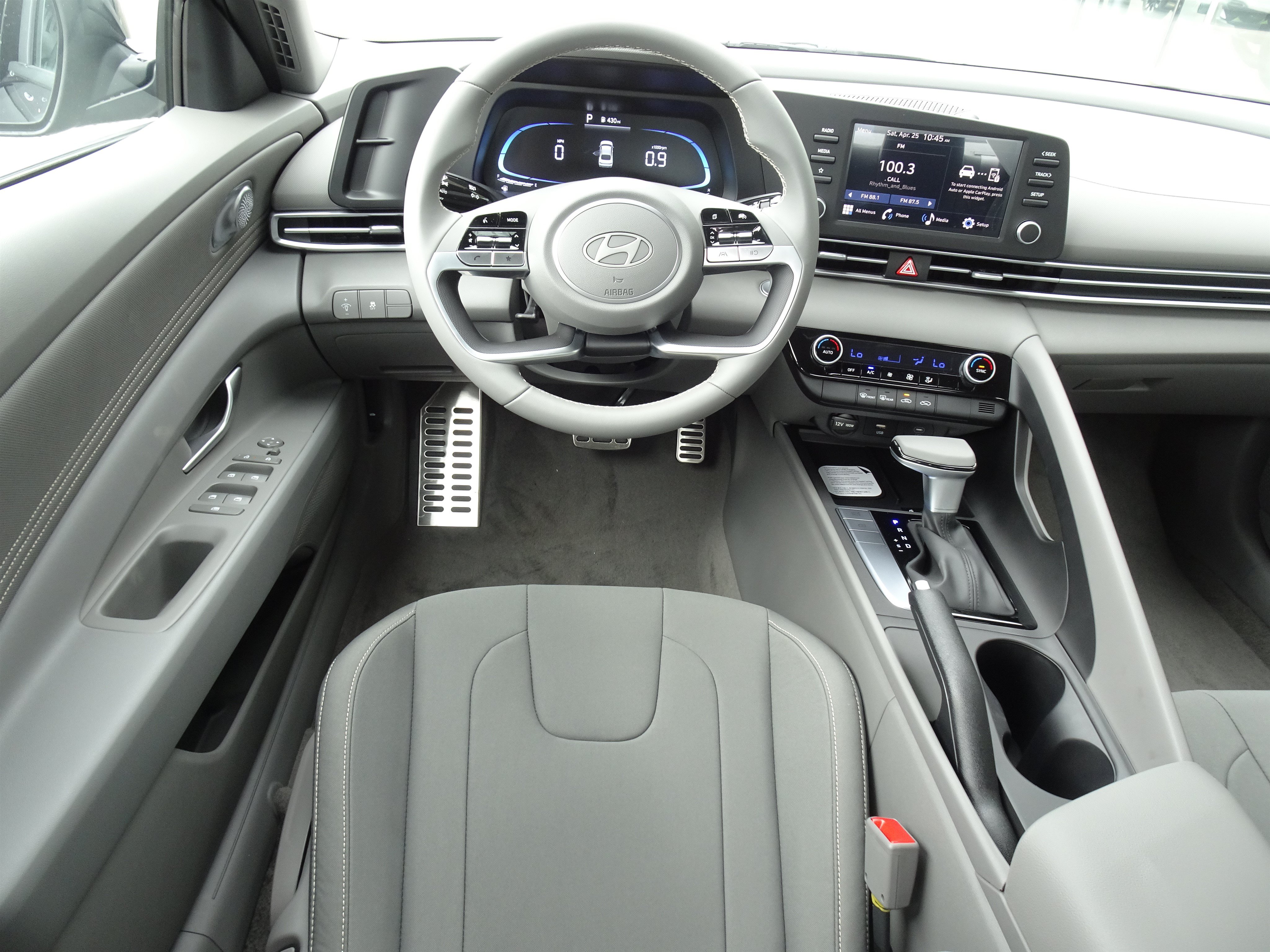 New 2026 Hyundai Elantra Sport FWD image 13