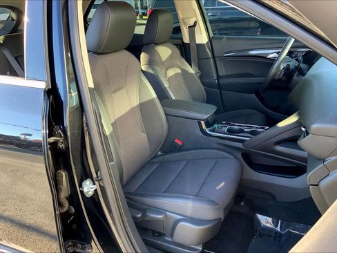 Used 2023 Buick Envision Preferred w/ Premium Seat Package image 8