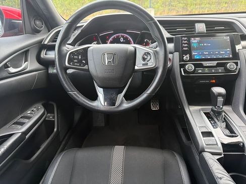 Used 2019 Honda Civic Sport image 2