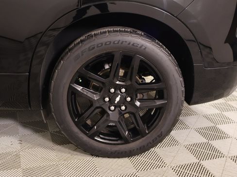 Used 2019 Chevrolet Blazer Premier w/ Sun and Wheels Package FWD image 20