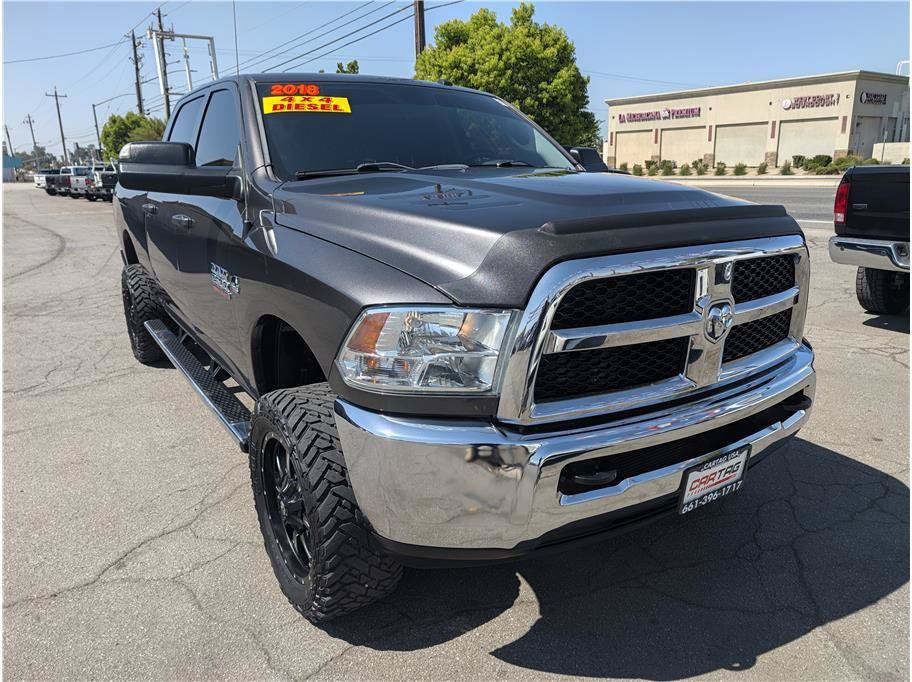 Used 2018 RAM 2500 Tradesman w/ Chrome Appearance Group AWD/4WD image 3