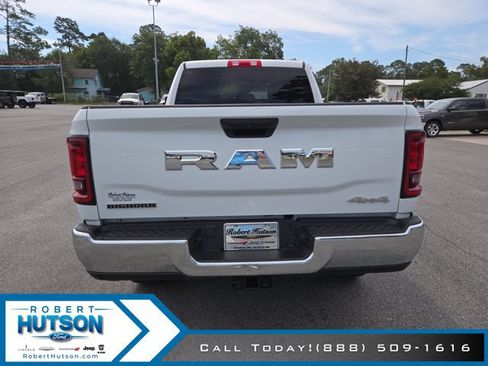 Used 2025 RAM 2500 Big Horn AWD/4WD image 7