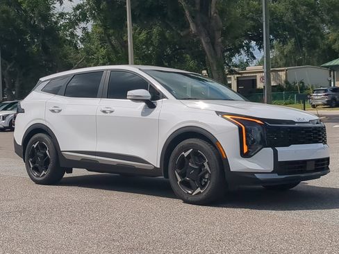 New 2026 Kia Sportage EX FWD image 1