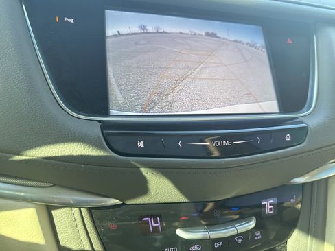 Used 2018 Cadillac XT5 Luxury w/ Driver Awareness Package image 15