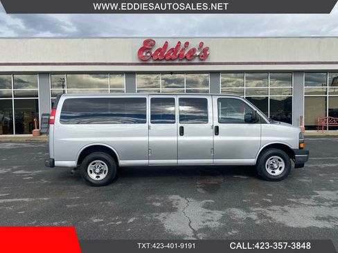Used 2017 Chevrolet Express 3500 LT w/ LT Preferred Equipment Group RWD image 1