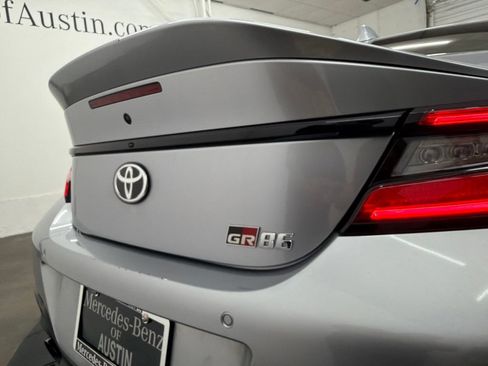 Used 2023 Toyota GR86 Premium RWD image 23