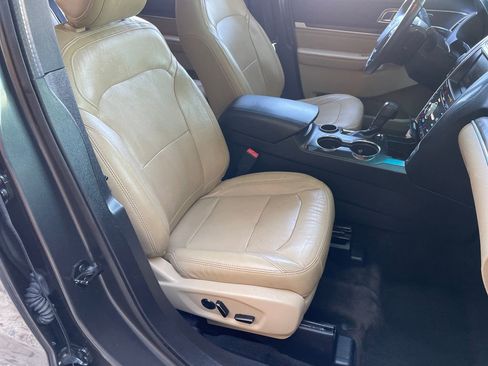 Used 2016 Ford Explorer Limited image 31