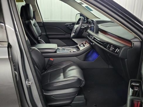 Used 2023 Lincoln Aviator Reserve w/ Equipment Group 201A AWD/4WD image 6