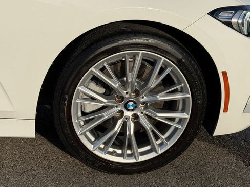Used 2023 BMW 330i Sedan w/ Premium Package RWD image 9