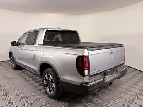 Used 2017 Honda Ridgeline RTL-T image 3