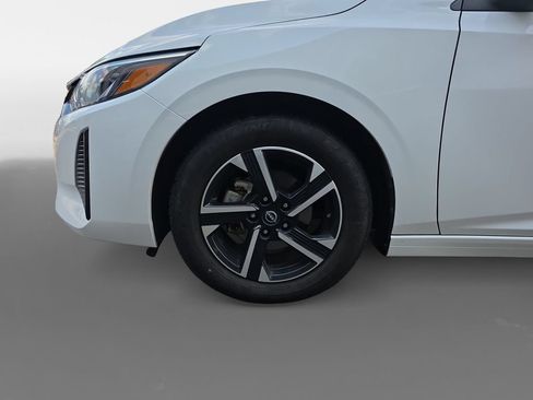 Used 2024 Nissan Sentra SV FWD image 13