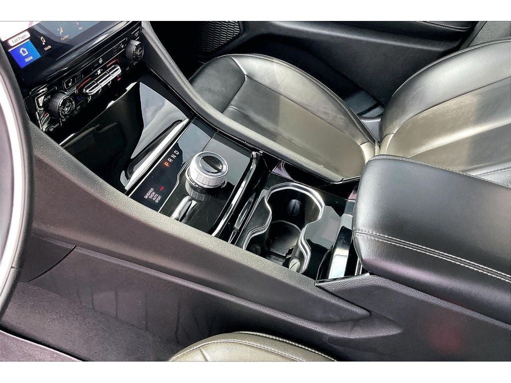 Used 2023 Jeep Grand Cherokee L Limited AWD/4WD image 19