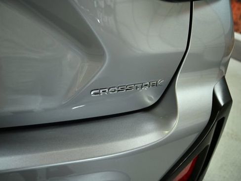 Used 2025 Subaru Crosstrek 2.0i Premium image 17