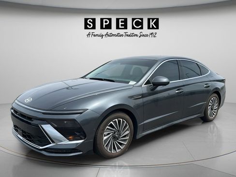 Used 2026 Hyundai Sonata Limited FWD image 1