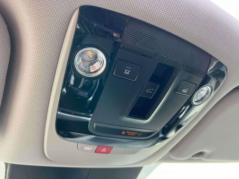 Used 2025 Kia Sorento SX image 33