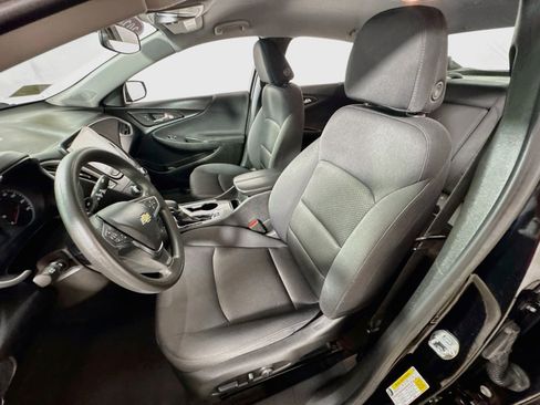 Used 2025 Chevrolet Malibu LT FWD image 14