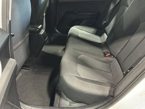 Used 2022 Kia K5 LX FWD image 11