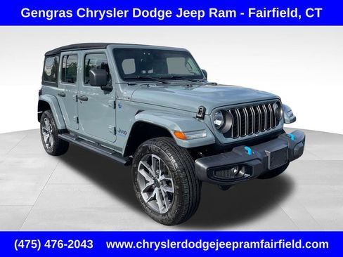 Used 2024 Jeep Wrangler Unlimited w/ Convenience Group AWD/4WD image 1