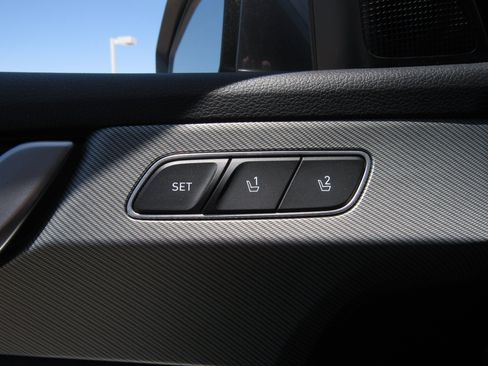 Used 2025 Hyundai Palisade SEL FWD image 25