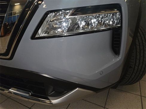 Used 2023 Nissan Rogue Platinum w/ Platinum Premium Package image 28