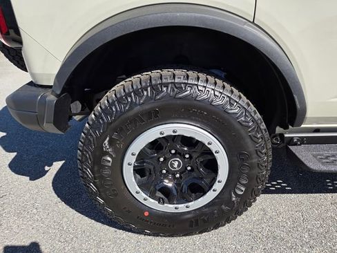 New 2026 Ford Bronco Badlands AWD/4WD image 45