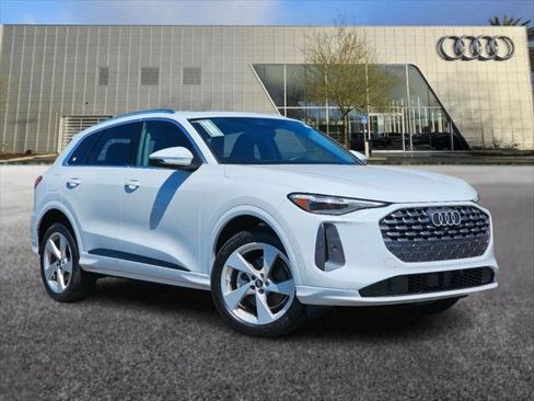 New 2025 Audi Q5 Premium Plus image 1