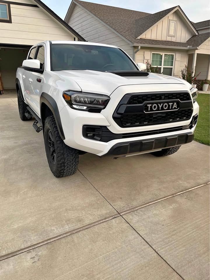 Used 2020 Toyota Tacoma TRD Pro AWD/4WD image 4