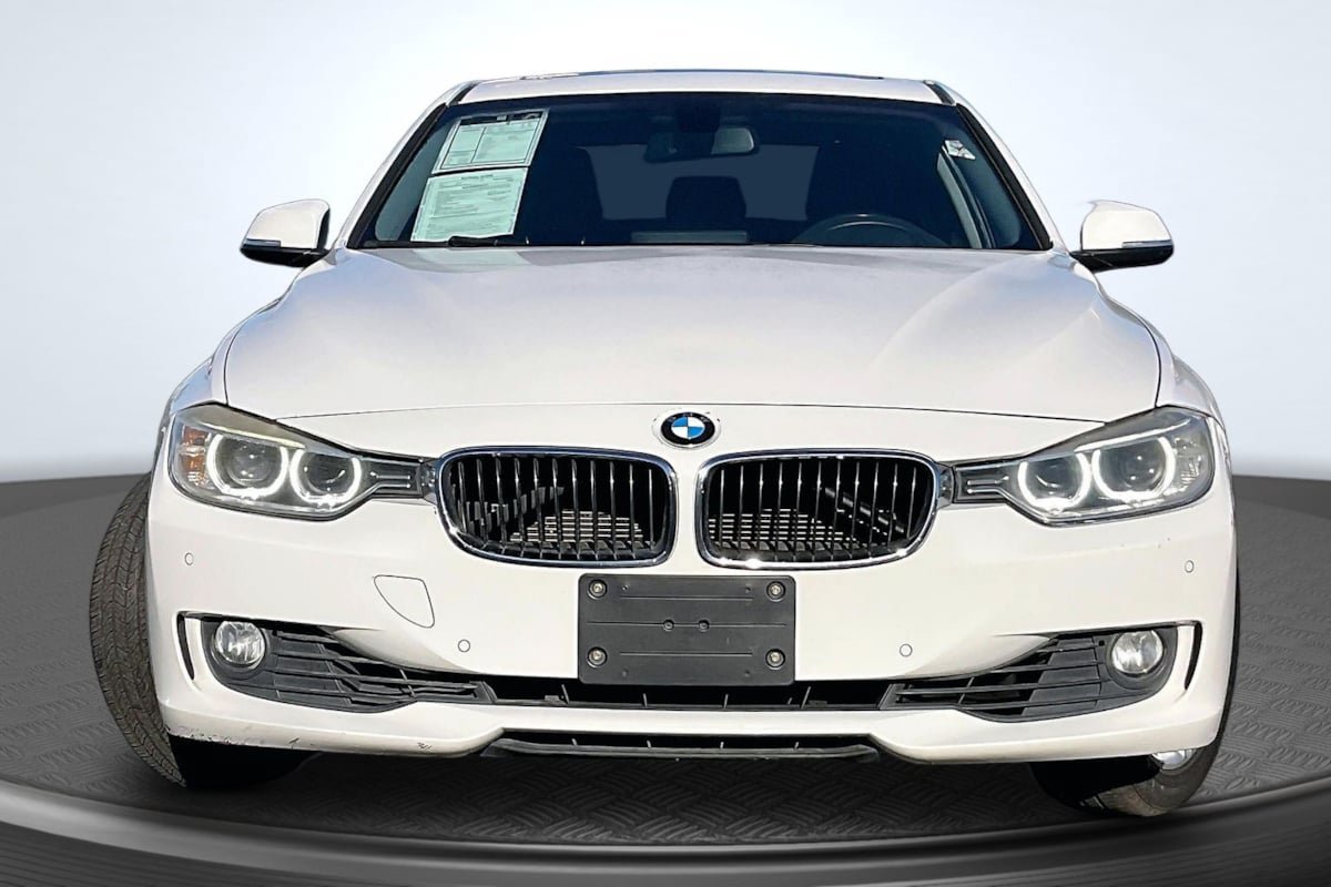 Used 2013 BMW 328i Sedan RWD image 3