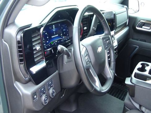 Used 2025 Chevrolet Silverado 1500 LT image 15