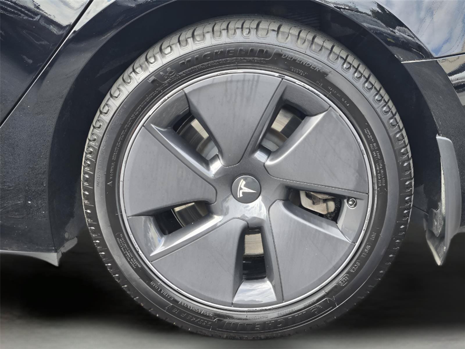 Used 2023 Tesla Model 3 Standard Range RWD image 11