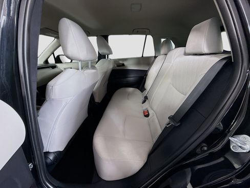 Used 2024 Toyota Corolla Cross L image 24