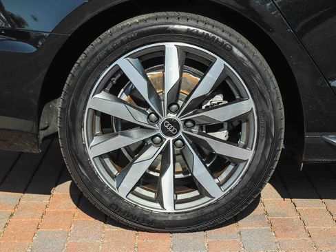 Used 2023 Audi A4 2.0T Premium Plus w/ Premium Plus Package AWD/4WD image 10