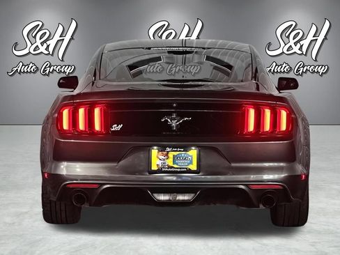 Used 2017 Ford Mustang Coupe w/ Equipment Group 051A RWD image 28