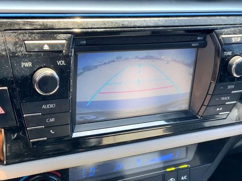 Used 2016 Toyota Corolla LE FWD image 27