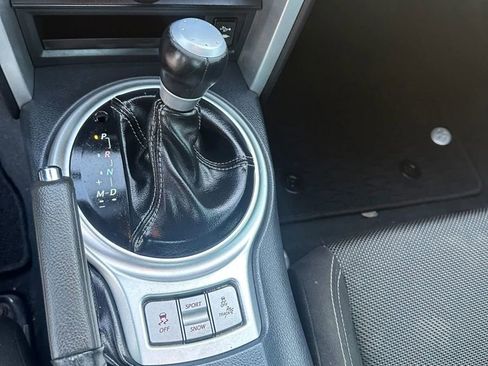 Used 2019 Toyota 86 RWD image 13