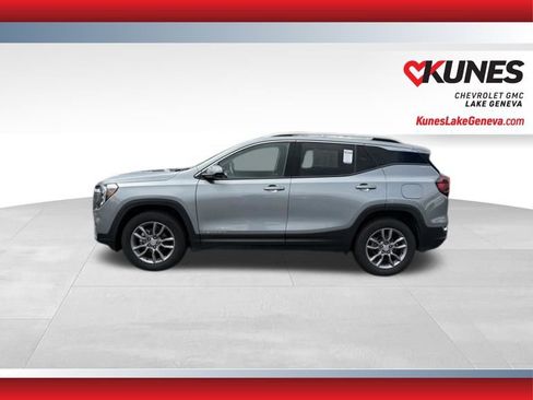 Used 2024 GMC Terrain SLT AWD/4WD image 10