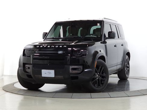 Used 2023 Land Rover Defender 110 S AWD/4WD image 1