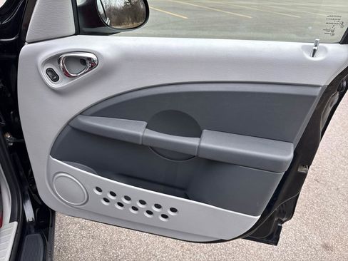 Used 2010 Chrysler PT Cruiser w/ PT Cruiser Couture Edition image 20