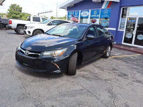 Used 2016 Toyota Camry SE FWD image 7