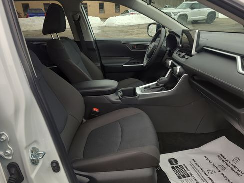 Certified 2025 Toyota RAV4 LE image 17