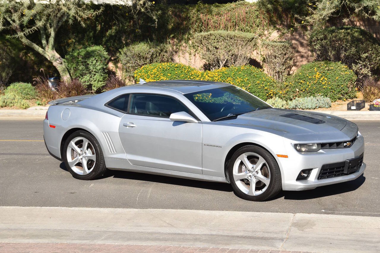 Used 2015 Chevrolet Camaro SS w/ RS Package RWD image 6