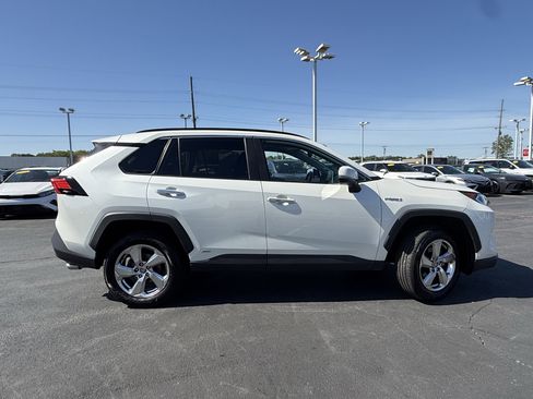 Used 2021 Toyota RAV4 Limited AWD/4WD image 9