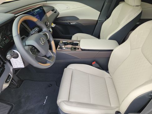 New 2026 Lexus RX 350 FWD image 8
