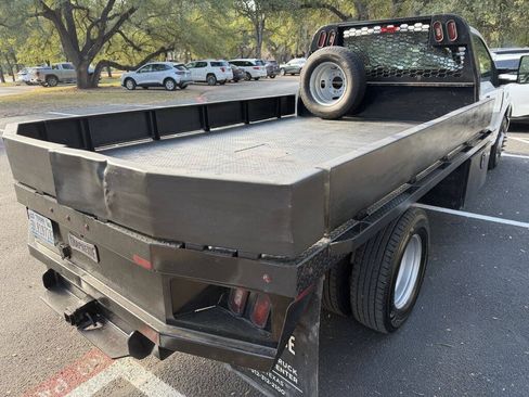 Used 2022 Ford F350 XL w/ Power Equipment Group RWD image 5