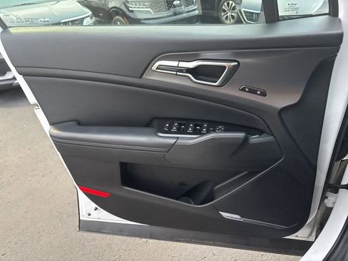 Certified 2023 Kia Sportage SX image 27