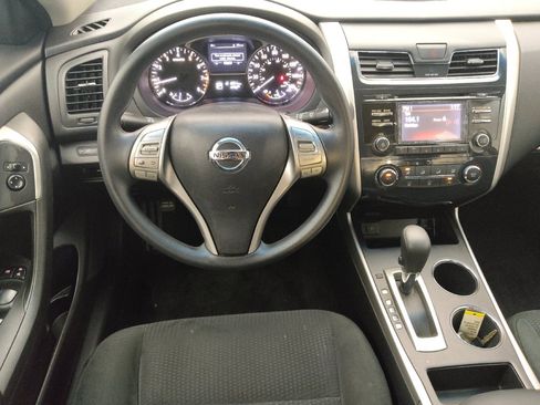 Used 2015 Nissan Altima 2.5 S w/ Special Edition Package FWD image 22