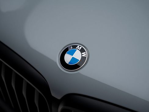 Used 2024 BMW X5 sDrive40i w/ M Sport Package RWD image 13