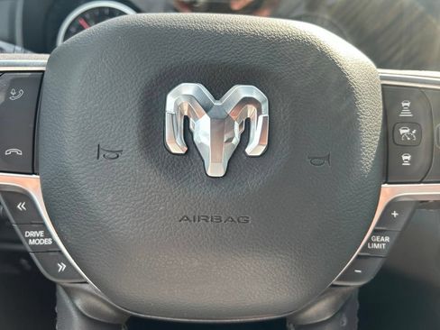 Used 2025 RAM 1500 Big Horn AWD/4WD image 22