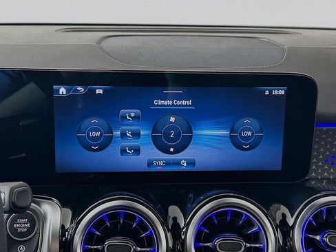 New 2026 Mercedes-Benz GLB 250 image 15