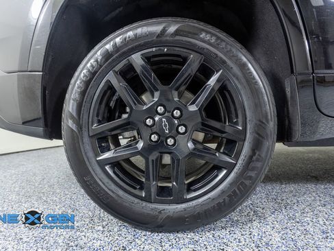 Used 2020 Chevrolet Traverse Premier FWD image 49